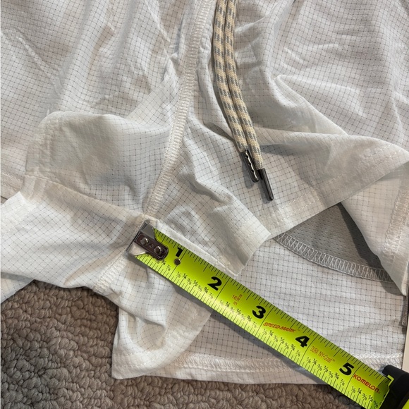 Vuori Seabreeze Shorts Size XS - Picture 10 of 10